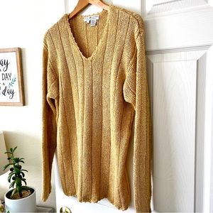 Vintage Saks Fifth Avenue Real Clothes Silk Knit V-neck Sweater in Size Small